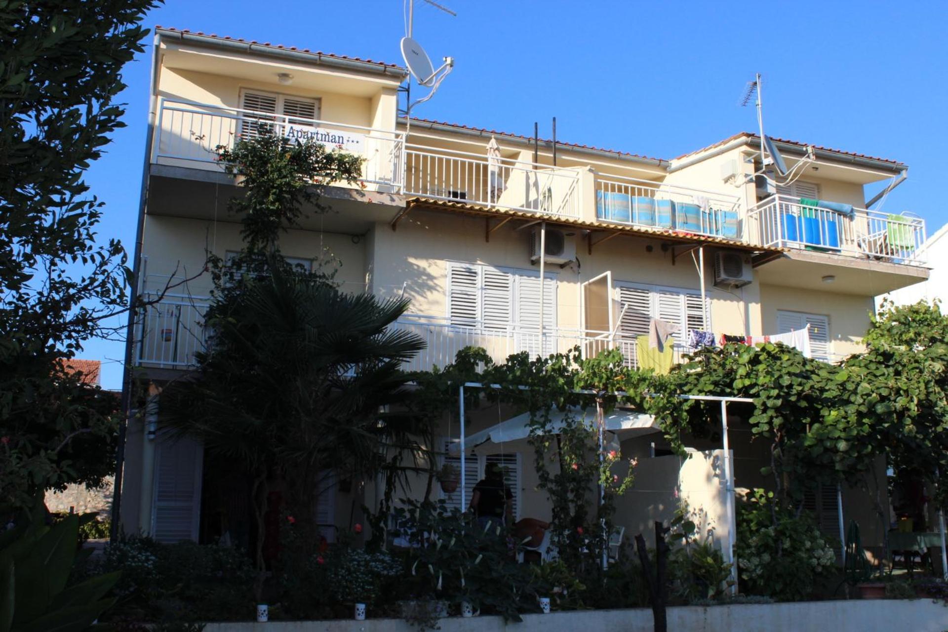 Apartments Miriam Srima Vodice Exterior photo