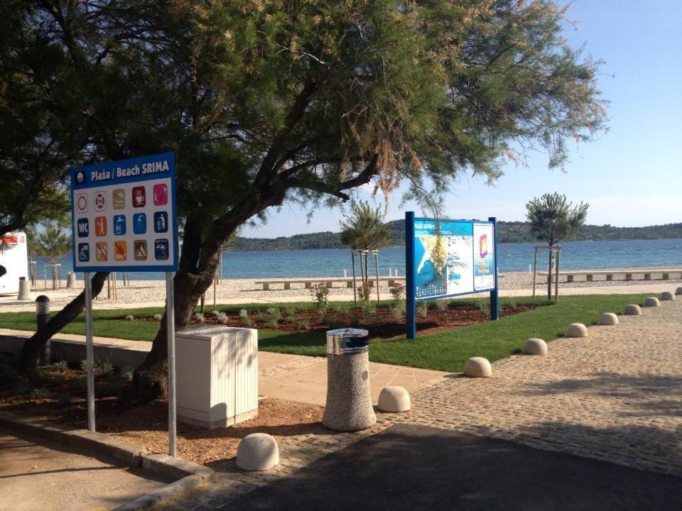Apartments Miriam Srima Vodice Exterior photo